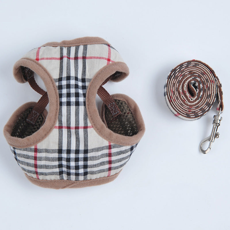 Small pet harness adjustable buckle close-up — Pawnests